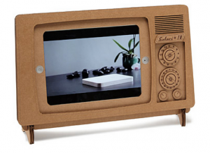 gift-for-men-ipad-tv-stand